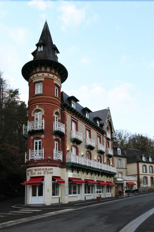Le restaurant vue de la rue